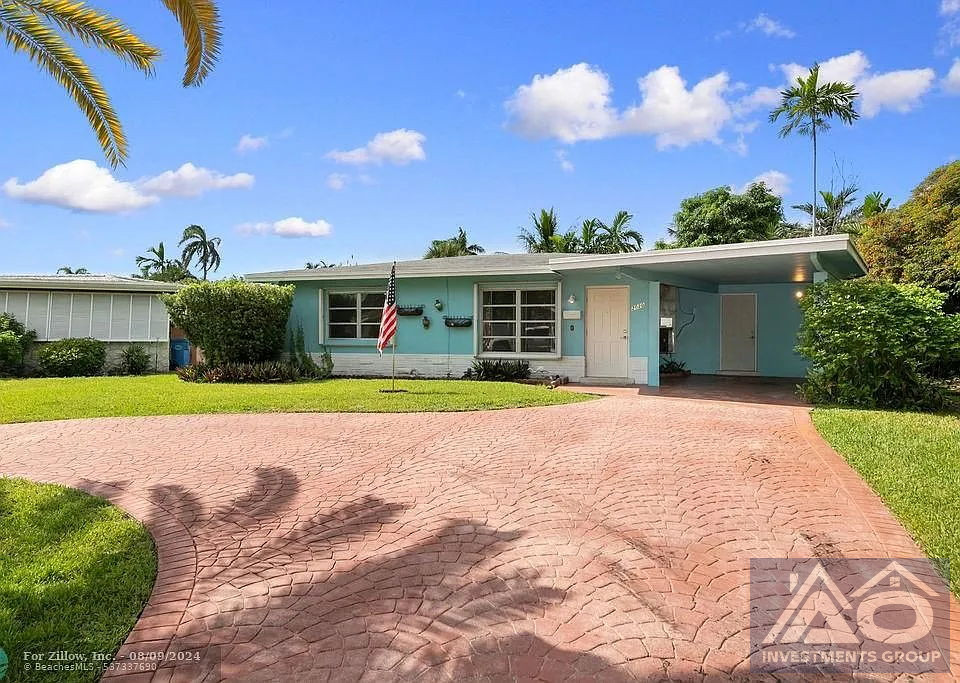 3 bed/ 2 baths in Oakland Park 519k worth  720k!