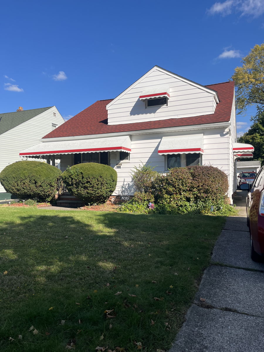 🏠⚒️Cosmetic Flip 🏠⚒️ - Maple Heights, OH 44137 - Open Pics!