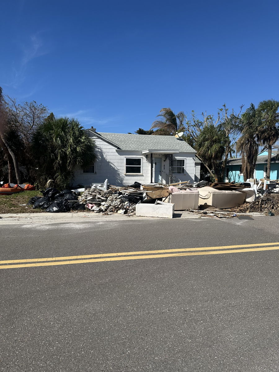 Charming 2/1.5 Home in Saint Pete Beach, FL 33706 – Perfect for Relaxation!🏠