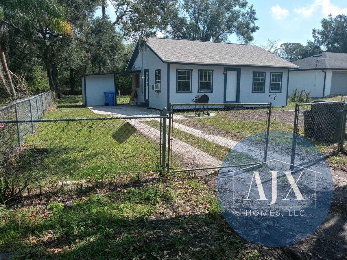 🏠Whole-tale or Buy N hold in Tampa🏠 New Roof🚨