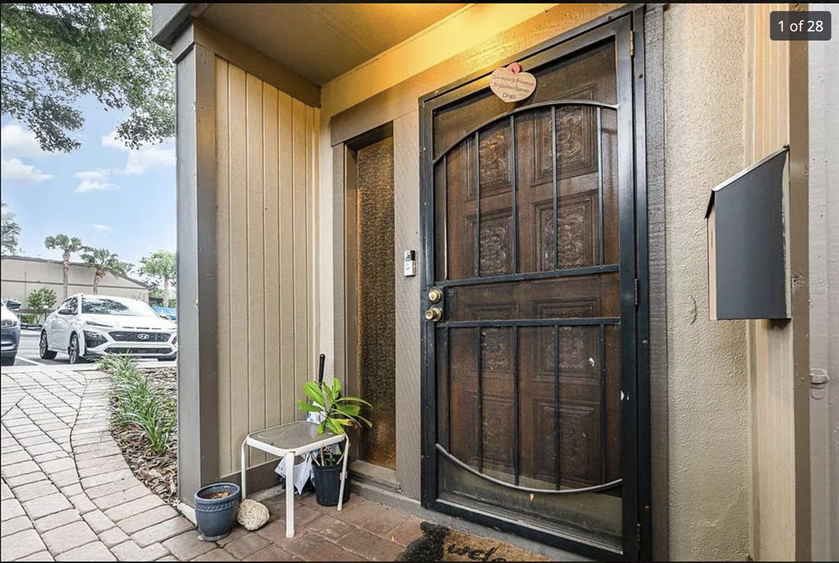 🔥🔥LAKE VIEW TURNKEY CONDO SELLING FOR 74% OF ARV! BUY & HOLD OR BUY & RE-LIST!🔥🔥