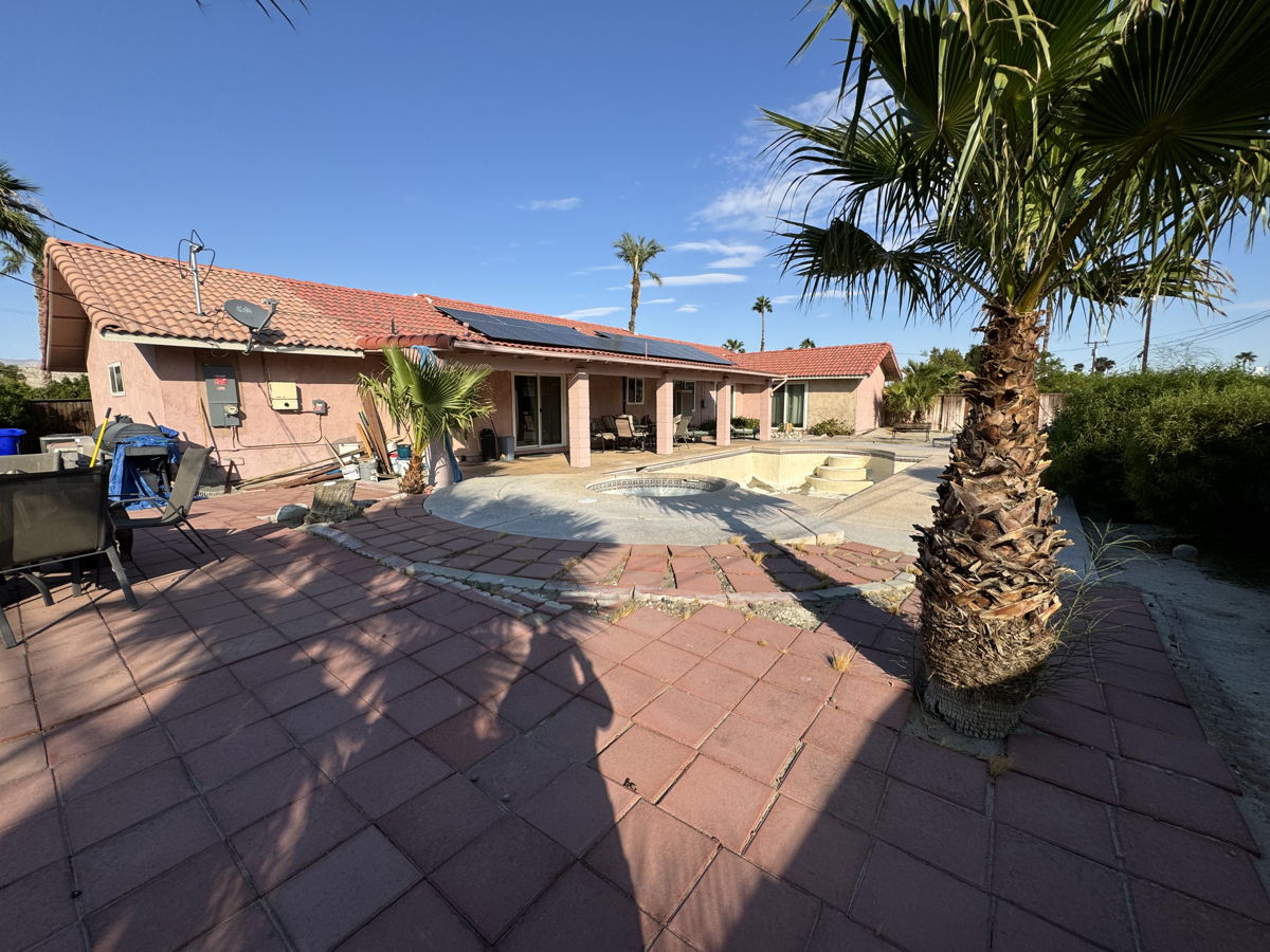 IMPRESSIVE 🏡 3/2 in Cathedral City, CA 92234 – Hot Deal Alert! 🔥