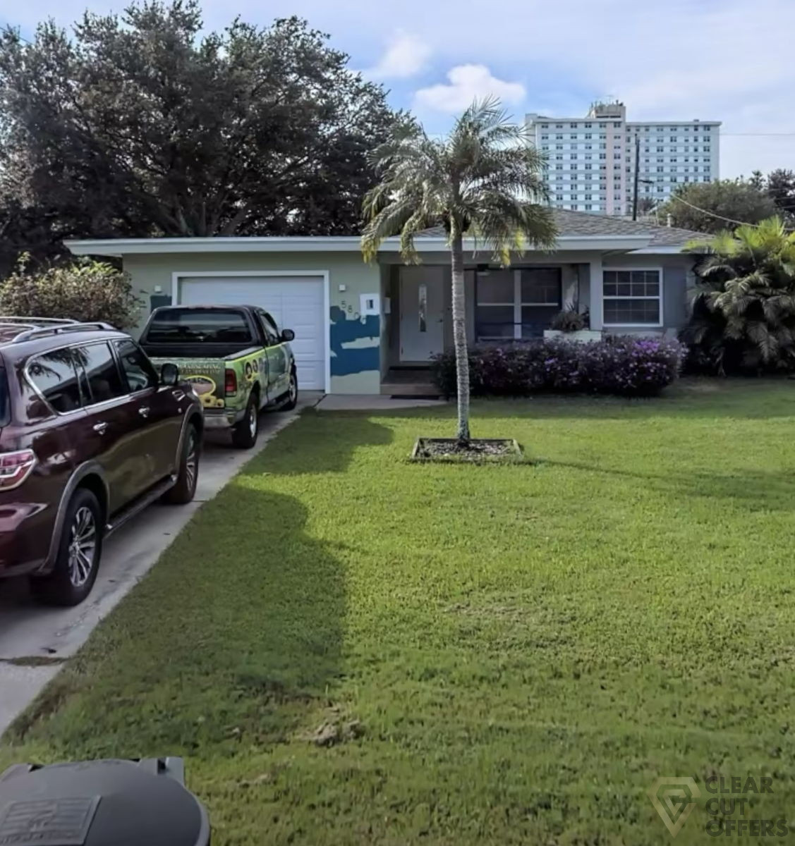 QUICK FIX AND FLIP IN SAINT PETE IN A BEUATIFUL NEIGHBORHOOD