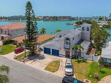 🏡 Tear Down Opportunity in Treasure Island, FL 🏖️