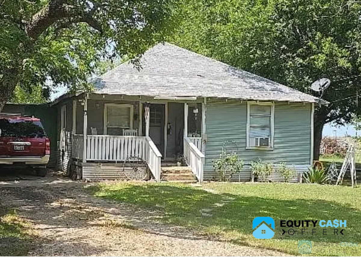 🙂2/1 Home | 912 sqft | 0.611 Acre Lot | Kemp, TX | $67k asking!😎