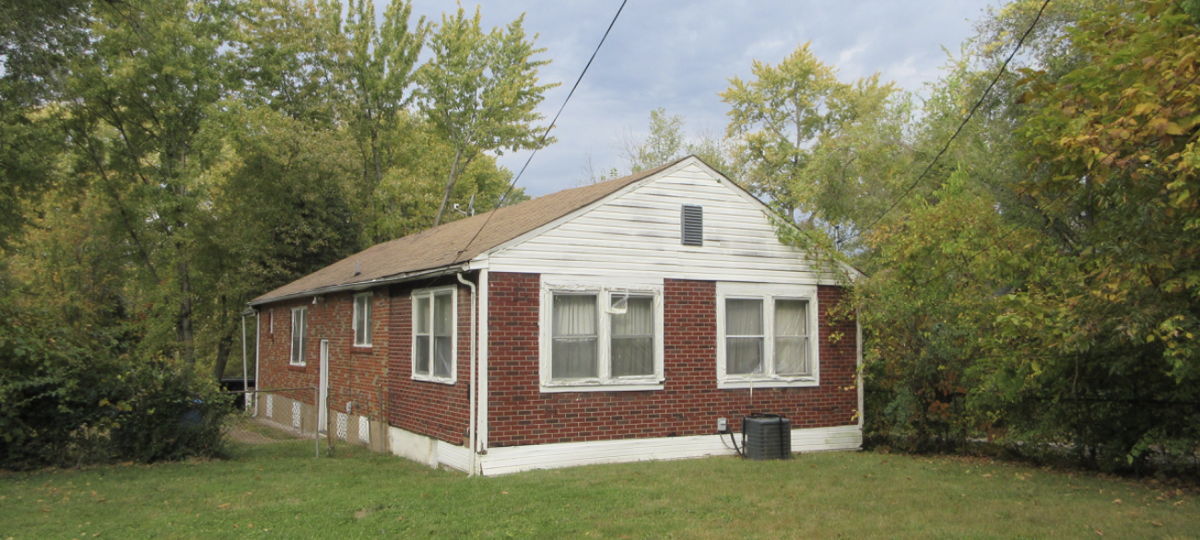 (Castle Point, MO) 🏠 3 Bed 1 Bath on Count Dr 🌟 Off-Market Deal at $80K!😍