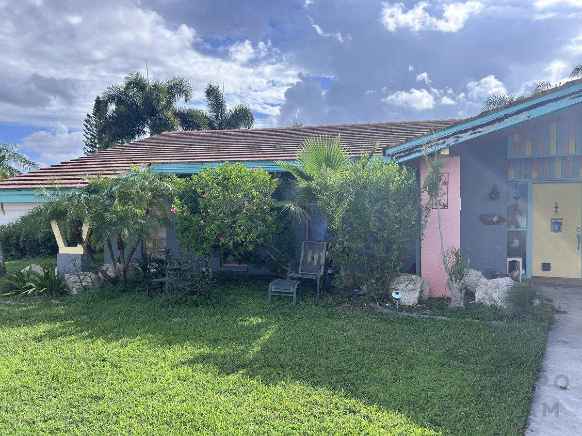 Flood Damaged New Port Richey Pool Home!