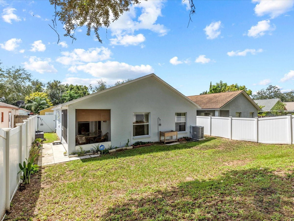 GREAT FIX AND FLIP OR BUY AND HOLD IN VALRICO FL 33594