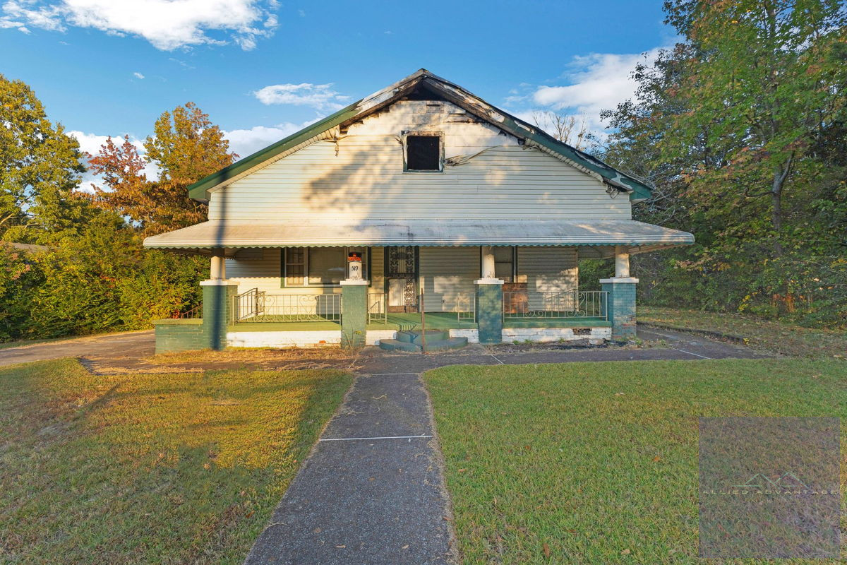 3/2 SFR - Large Home 🏡 ( Gadsden, AL 35901📍)