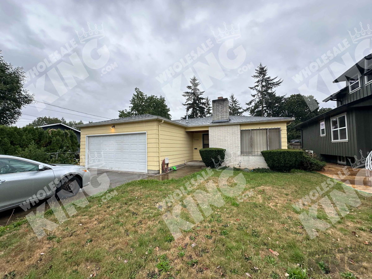 👑 Prime Woodstock Fix and Flip! 👑 $280,000