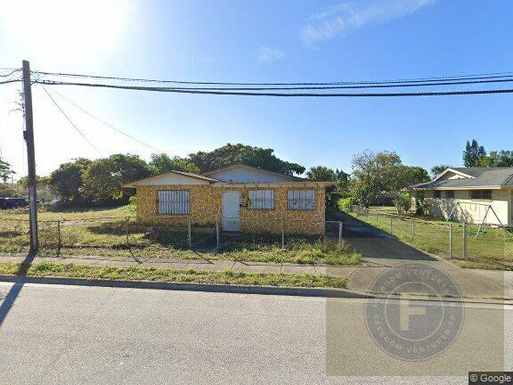 GREAT FIX AND FLIP OR BUY AND HOLD IN WEST PALM BEACH FL 33404