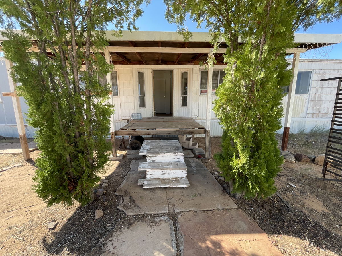 Affixed mobile on owned land with multiple exit strategies on 1.12 acres of land🔑