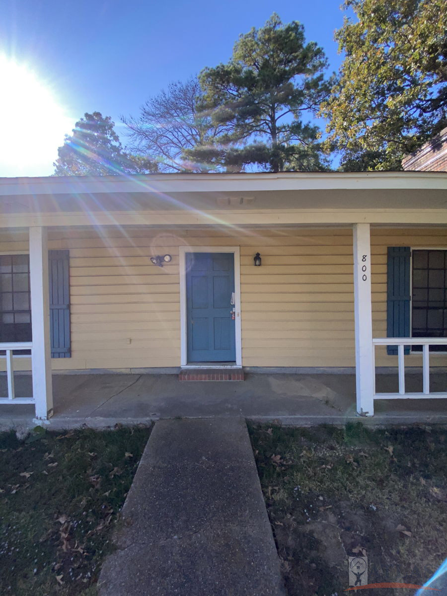 Don’t Miss This Deal: 3-Bedroom in Clinton