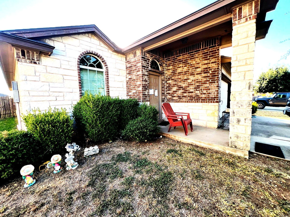 🔥2011 Build 3/2 in WACO in Desirable Neighborhood, CHINA SPRINGS ISD for $195k!🔥