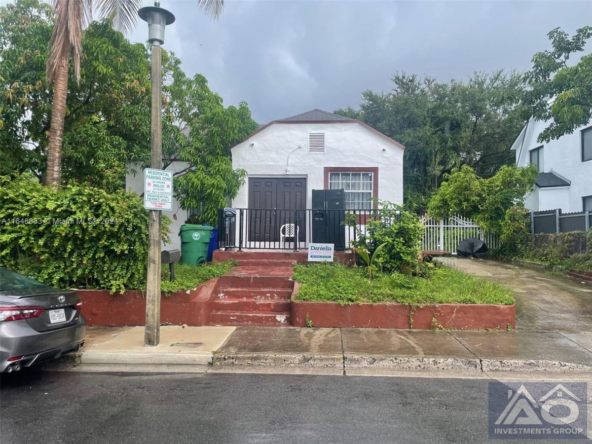 3 bed/ 1 bath in Miami 827k worth 1,100k!