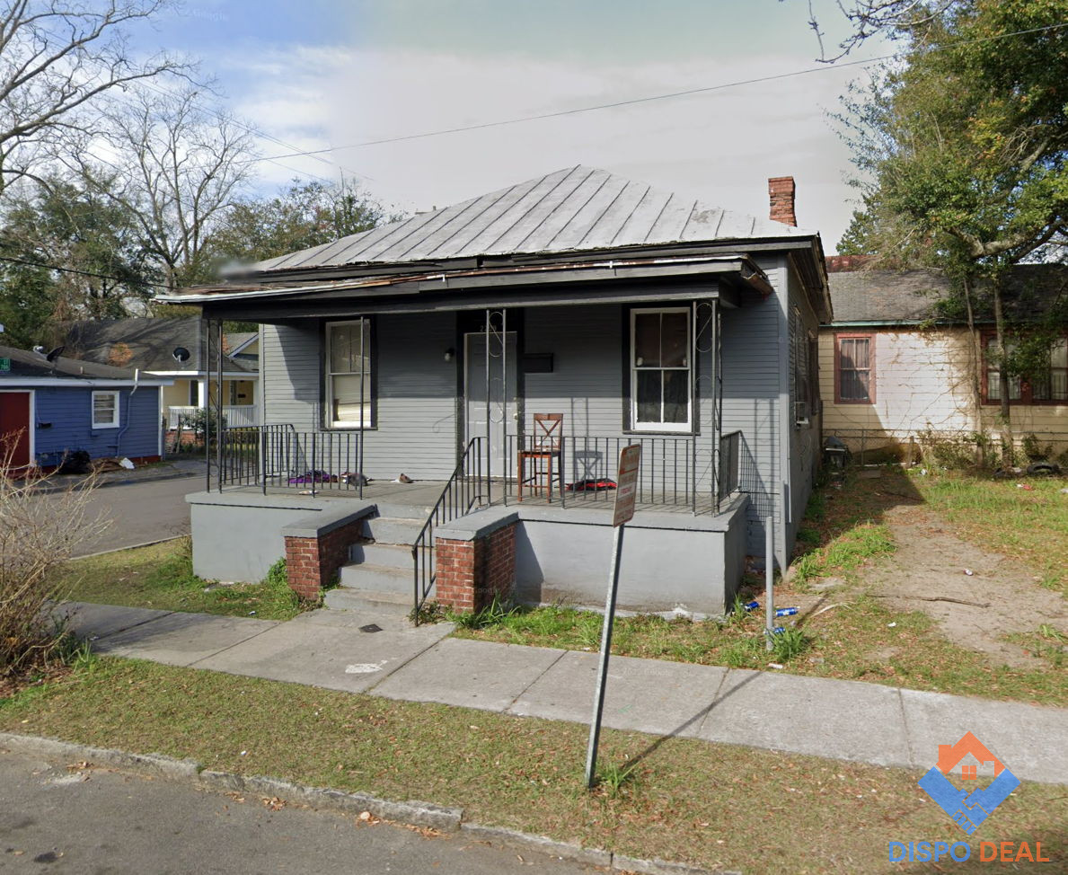 🛠️Savannah Investor Special! 3-Bed Bungalow Needing Rehab – Prime Rental Opportunity! 🛠️