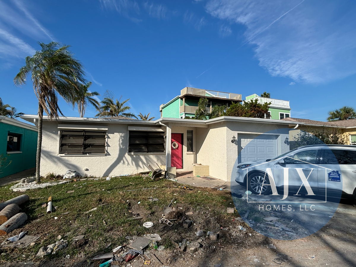 ✨Prime Redington Shores Beachside - Fix & Flip or Airbnb Opportunity!✨