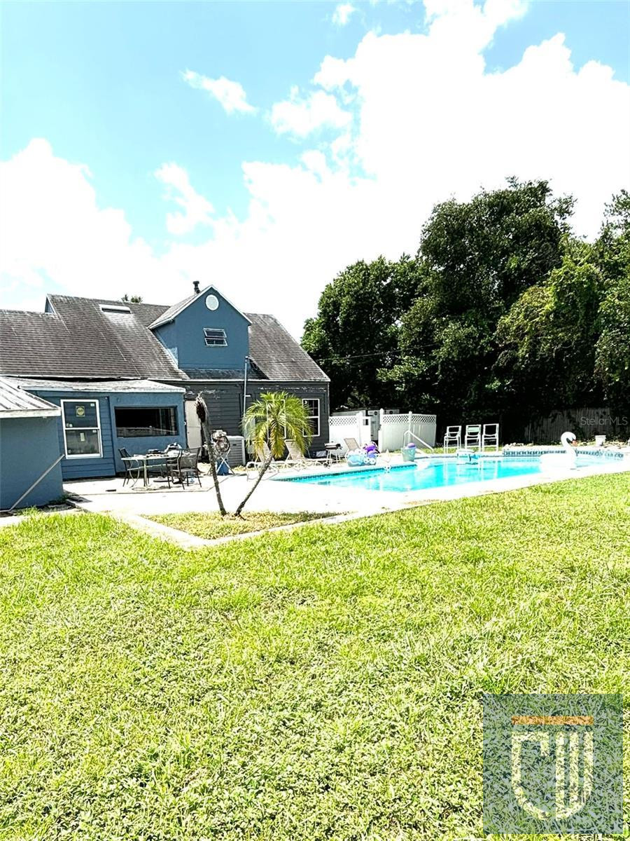 Tampa Off-Market Flip! Earn Potential $260K+ ROI🏠 4/2 Pool Home