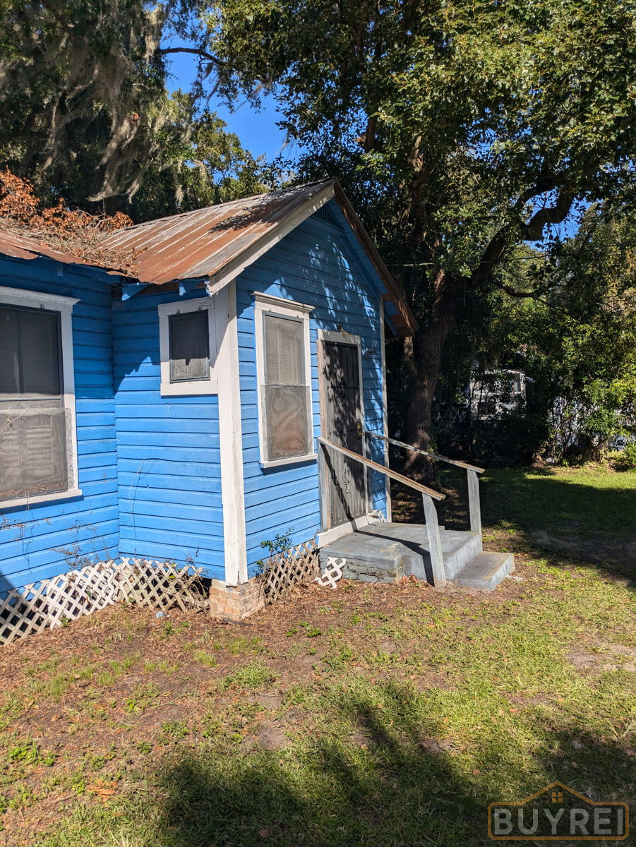Gainesville, FL📍Great Fixer Upper‼️See Pics Inside