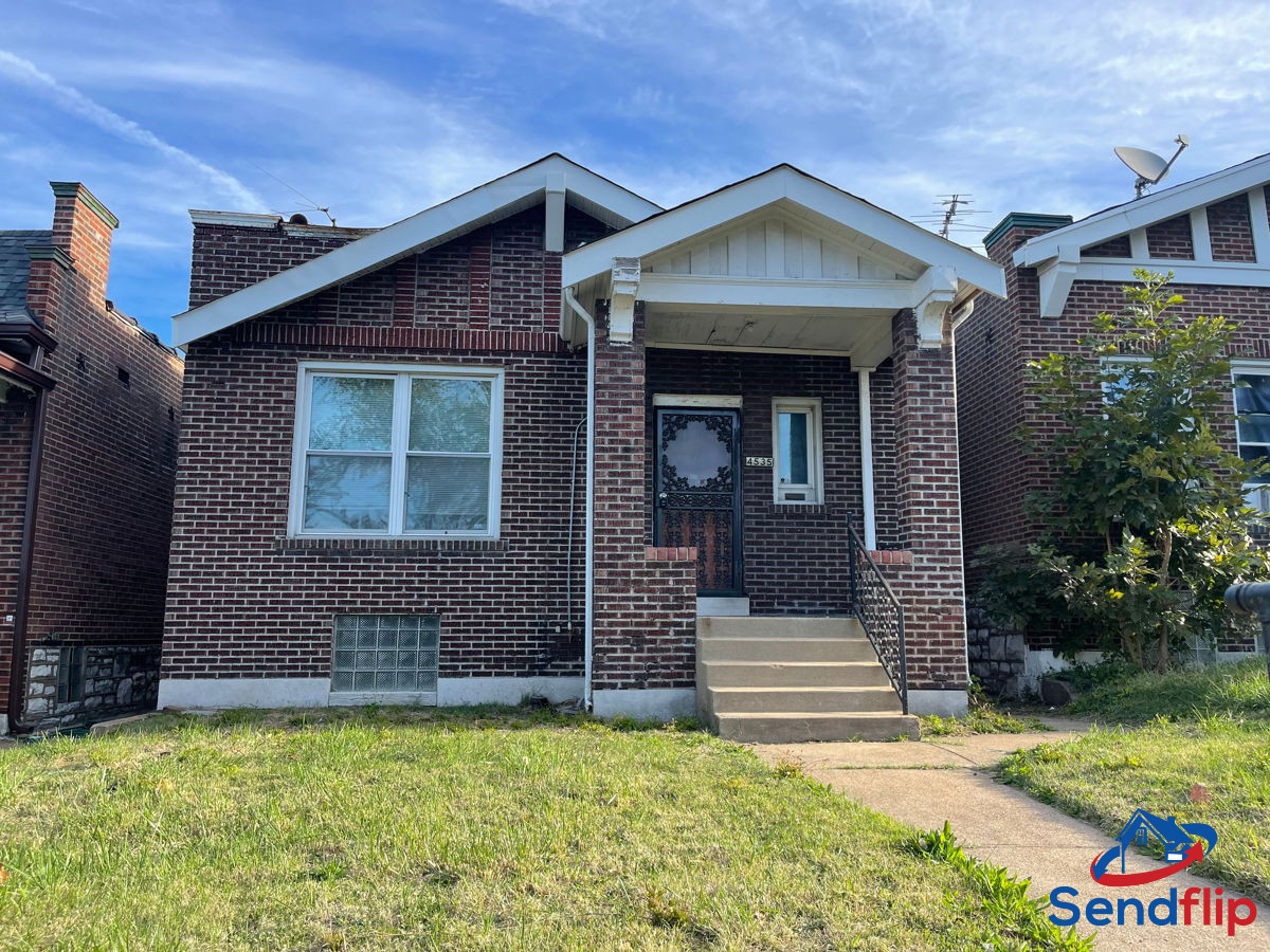 2-1 🧱Brick bungalow, REHAB, RENT🔑 or add 💡Xbed! passed occupacy n ST. LOUIS, MO!
