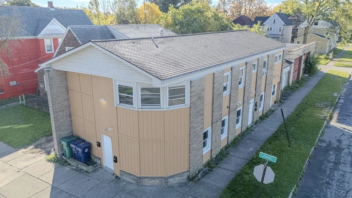 📍Multifamily Investment Opportunity - Niagara Falls, NY  🏡 Duplex included!!