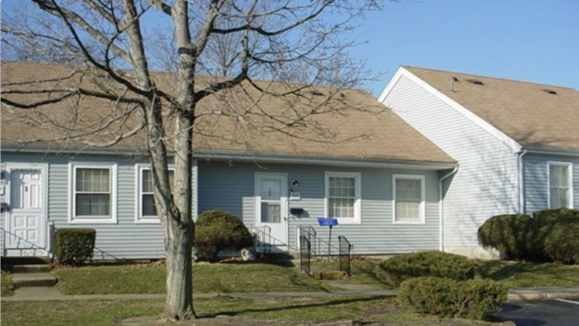 NEW OFF MARKET 1 BEDROOM CONDO IN "THE VILLAGES" 55+ ADULT COMMUNITY IN FREEHOLD, NJ