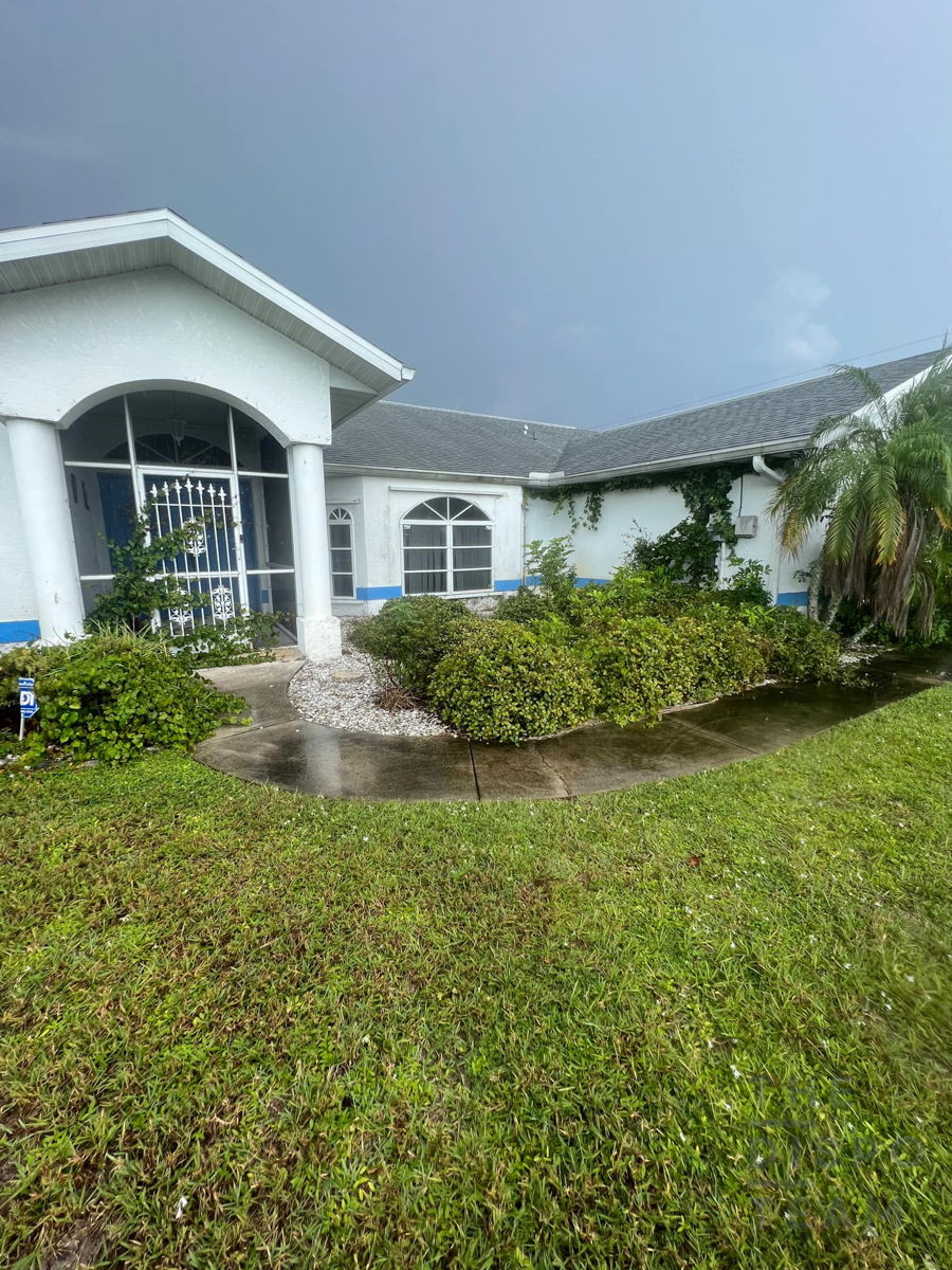 Rotonda West Flip or Rental Opportunity!