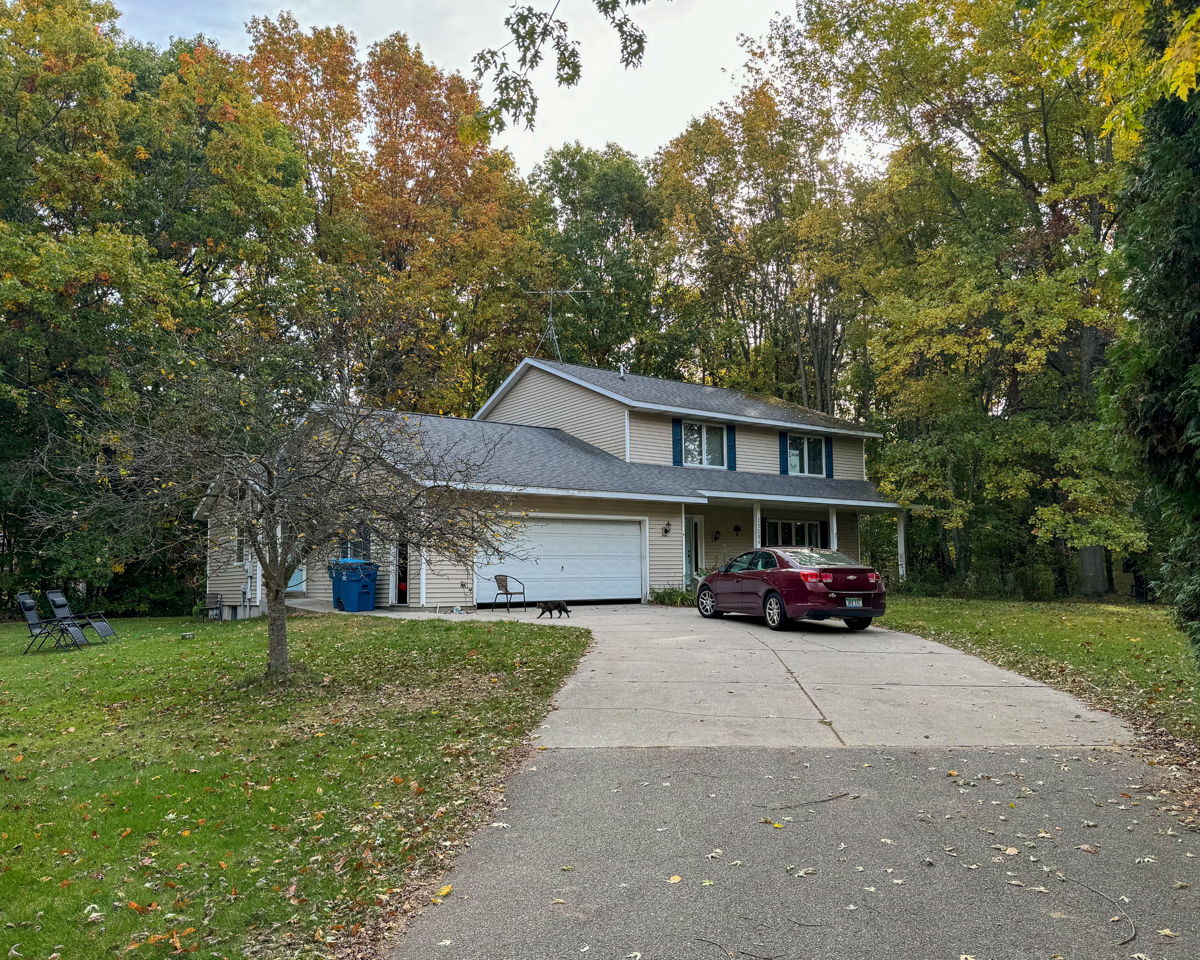 Rare Grand Haven Flip with Extra Lot! 🌳