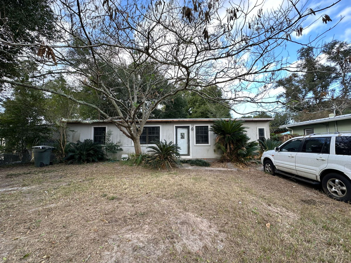 🔥SFH OFF-MARKET in Pensacola FL – Investor Special!🏡💰