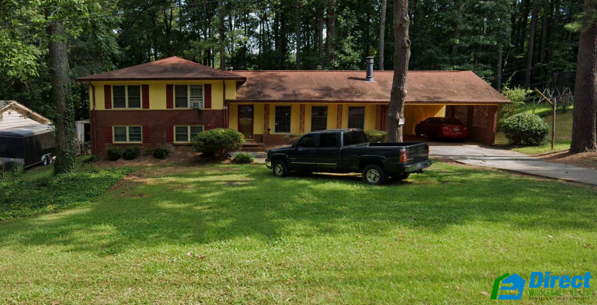 🚀 Profitable Fixer in College Park ~ Grab It Now for $245k! 🏘️