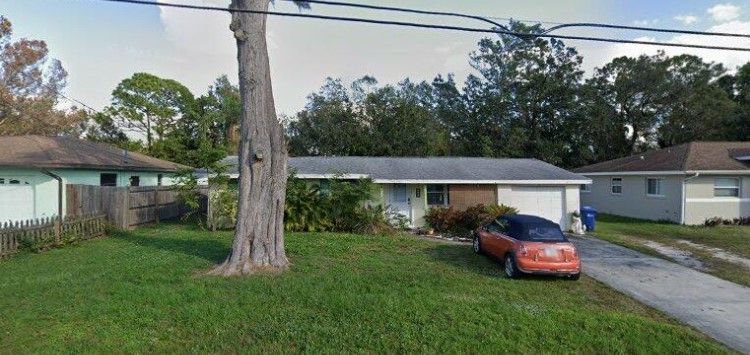 (Sarasota, FL)🚨GREAT FLIP!🚨4  Bed 2 Baths Fixer Upper Starting at $289K!🔥