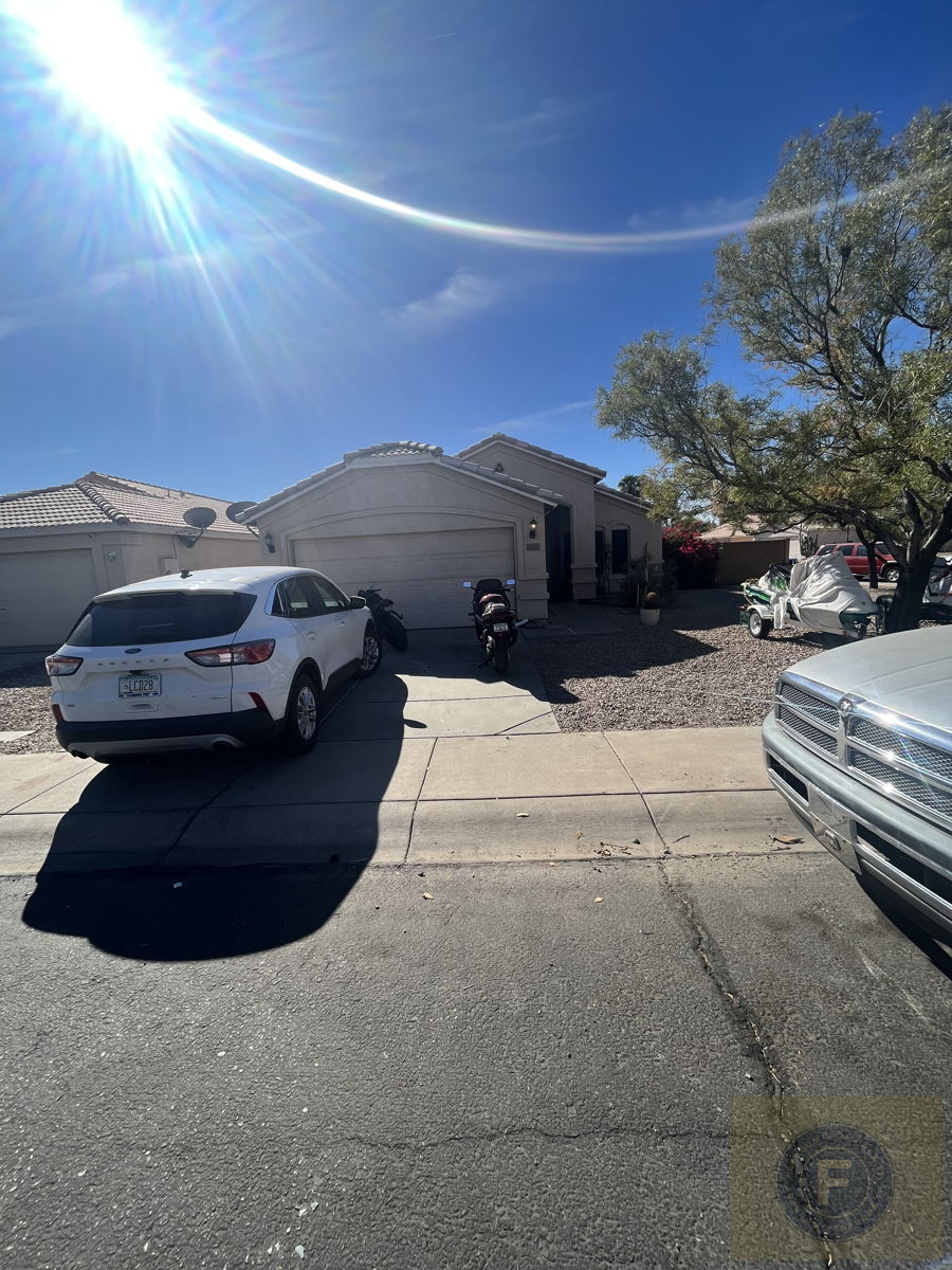 GREAT FIX AND FLIP OR BUY AND HOLD IN GLENDALE AZ 85303