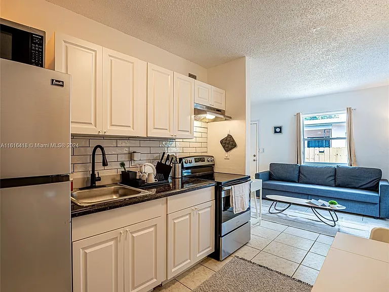 Sub2 Multifamily for Sale Miami! Low Interest rate