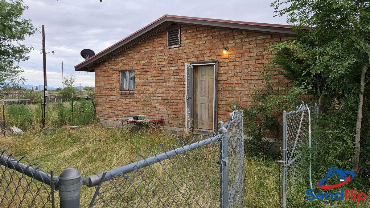 COSMETIC FLIP WILCOX, AZ ASKING 154K GREAT INVESTMENT GREAT RETURN