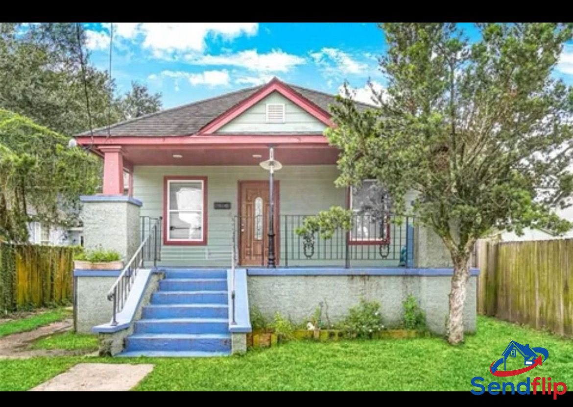 NEW ORLEANS, LA LIGHT FLIP QUICK FLIP PUT THIS BACK ON MARKET !!