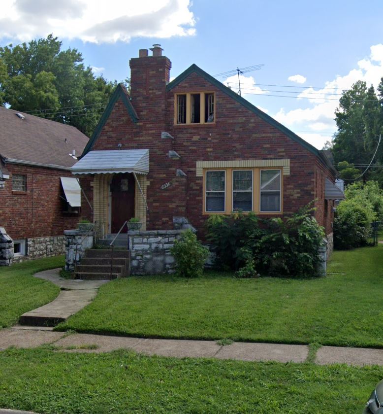 Full Rehab Opportunity in Saint Louis, MO - Cash Deal!
