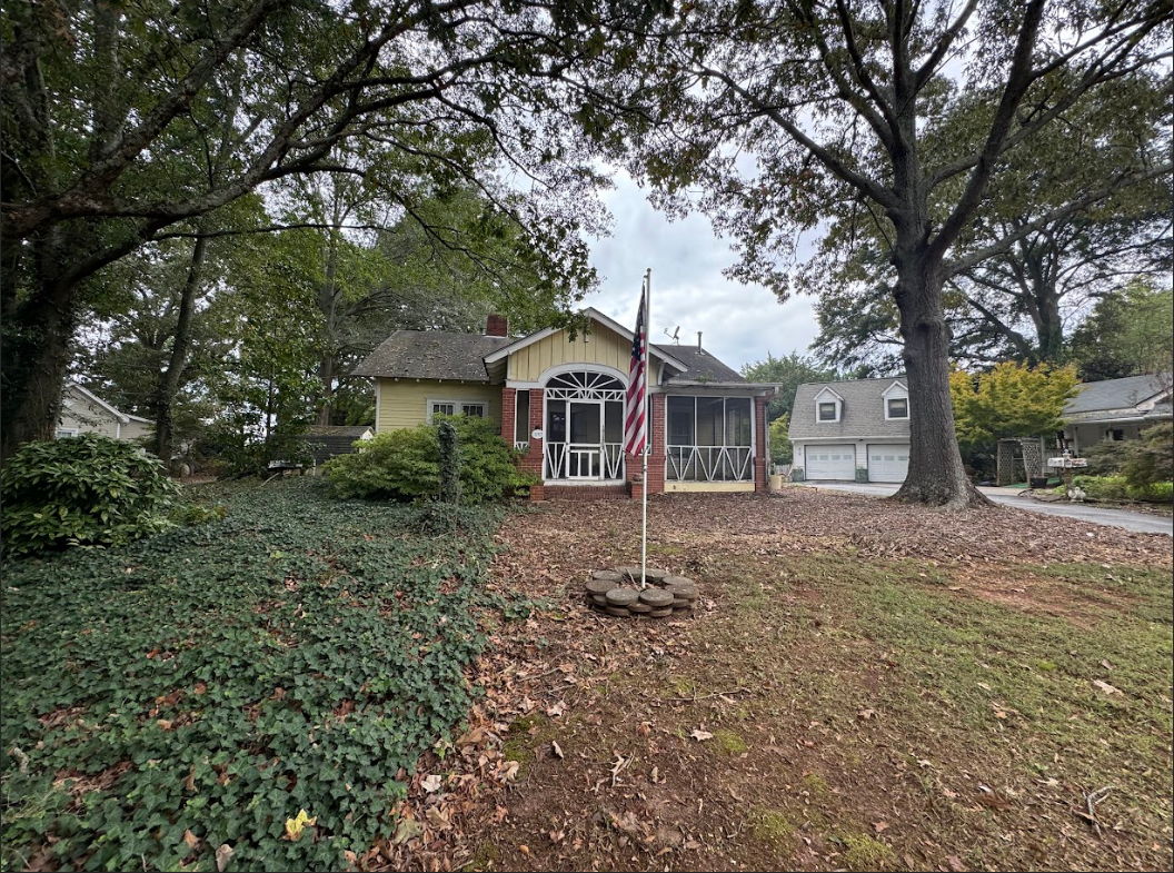 NEW FIXER UPPER in Cobb County! Marietta Gem!