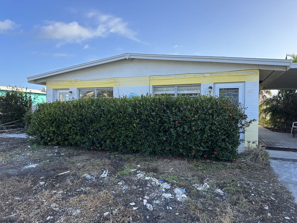 Turnkey Duplex for Sale: Fully Remediated, Great Investment Opportunity! 🌟