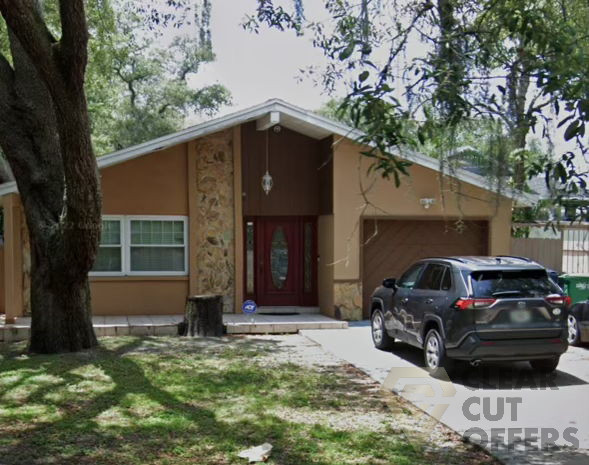 TAMPA FIX AND FLIP BLOCK HOME WITH A POOL BIG PROFIT MARGINS
