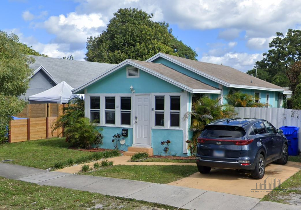 Great for flip in Hollywood FL