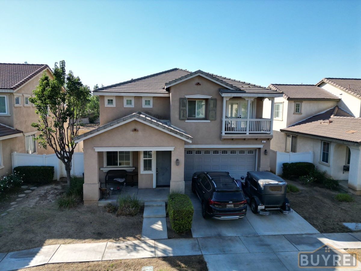 RIVERSIDE📍CLOSE TO UCR & CITY COLLEGE 💎 GREAT FOR A FIRST TIME HOME BUYER 🏡
