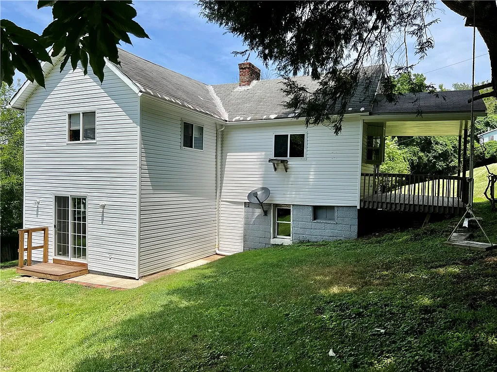 GEM - Light cosmetic rehab in Brownsville PA 15417