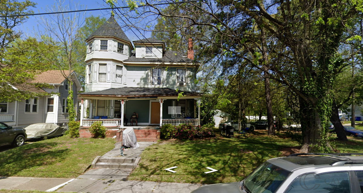 Wholesale Deal - Victorian Home Almost Completed with Extra Lot - Norfolk Virginia