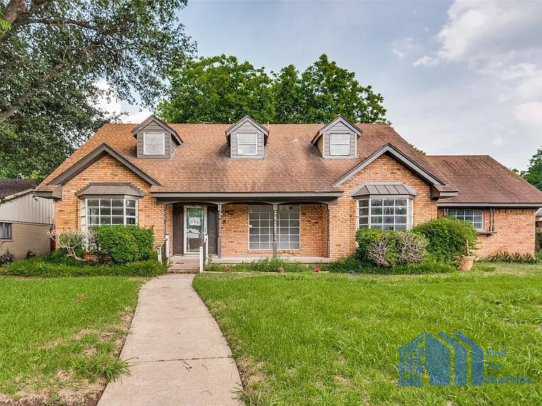 (Dallas, TX) 💥 3/2.5 SFH💥 $140k Spread 💥 Fix & Flip 💥
