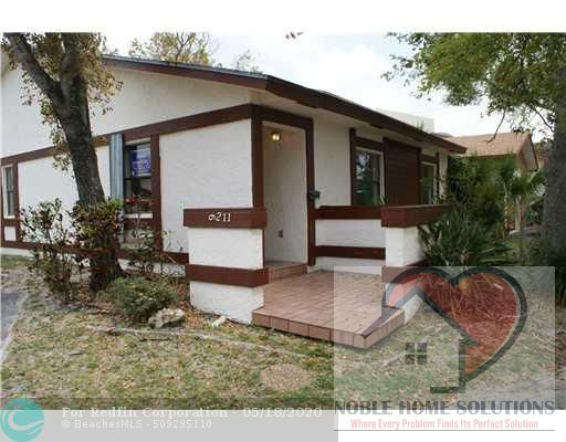 🔥 3-Bedroom Home in Sunrise – Ready for a Complete Makeover!🔥