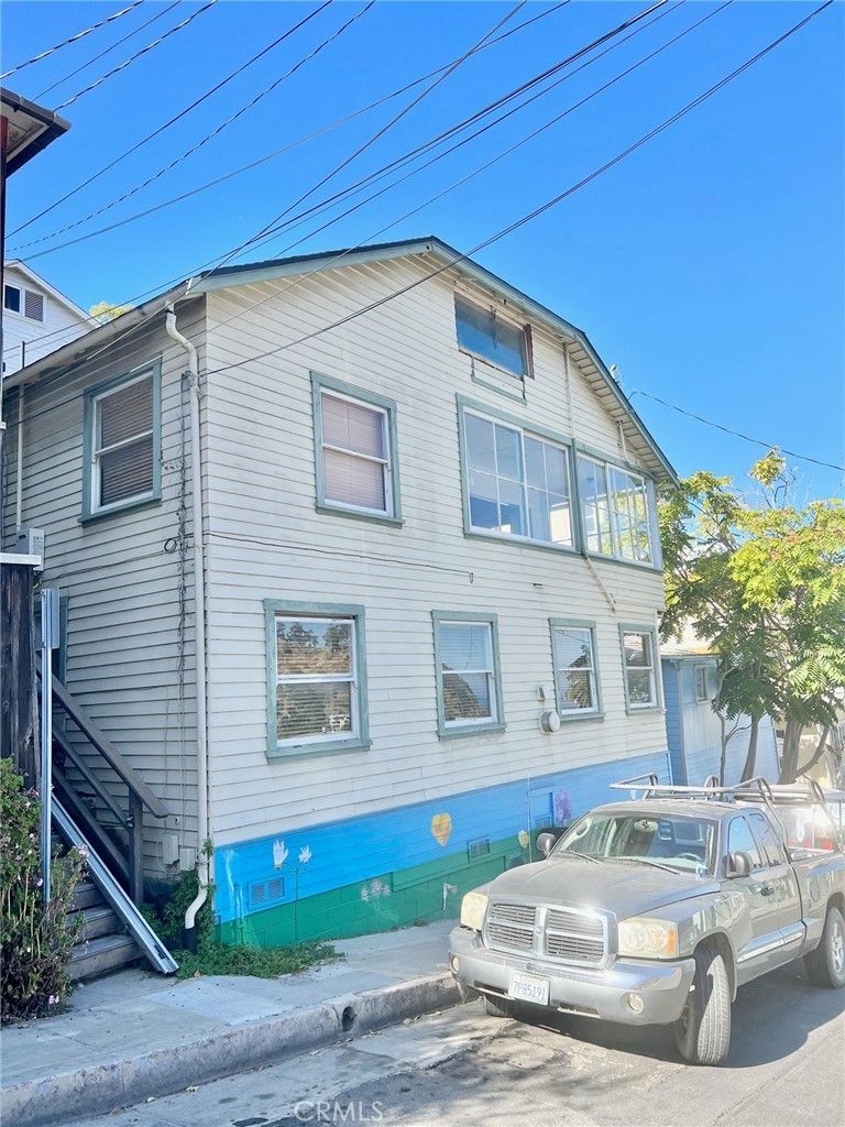 Off-Market | QUADRUPLEX [Catalina Island, CA]
