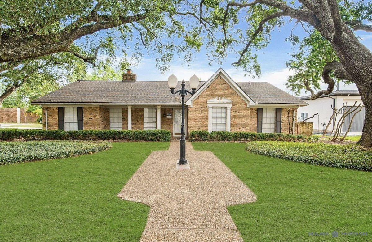 🎣 🏝️ 🍫 NEW DEAL: SFH 4/3 in Venetian Estates, Sugar Land, TX $599K!!!! 🍫 🏝️ 🎣