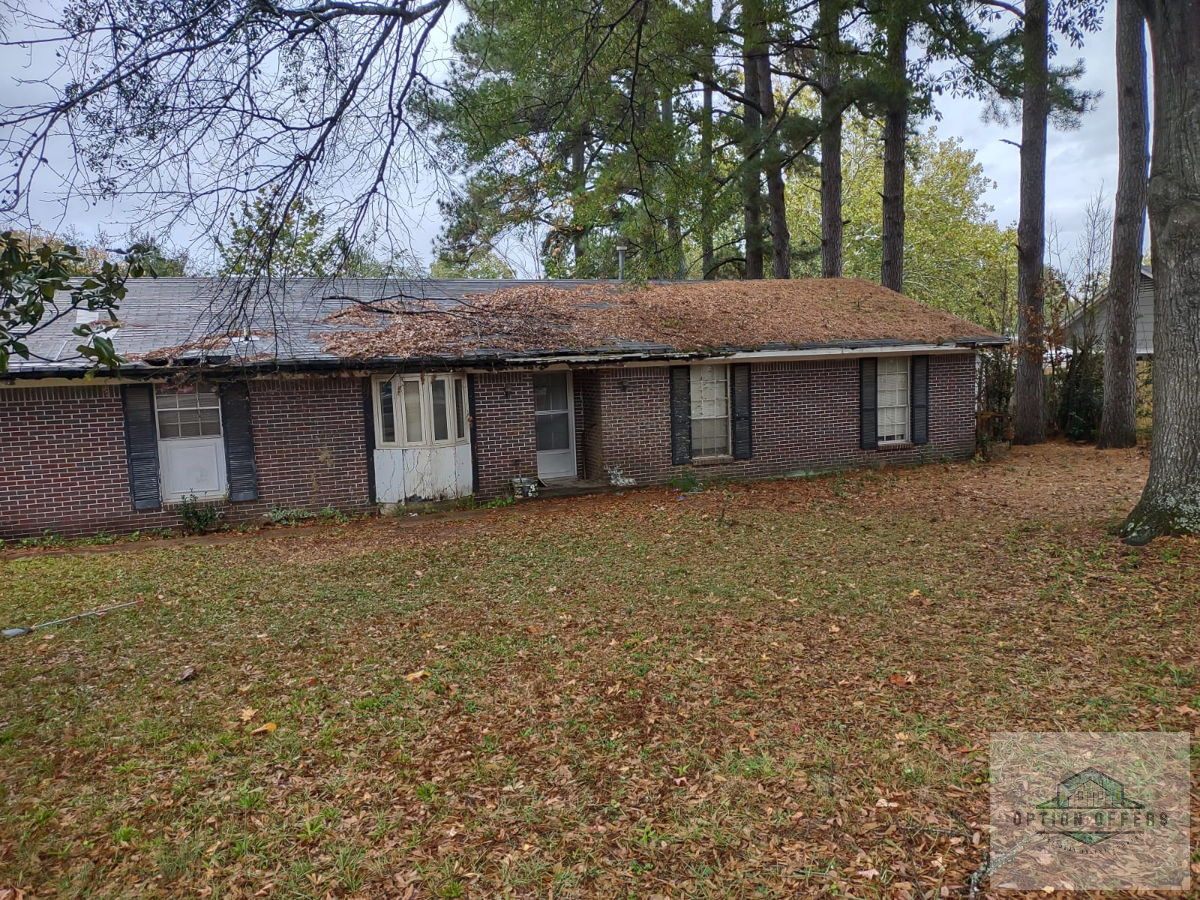 🏡 Phenomenal Fix & Flip or BRRRR Opportunity Right Outside Memphis! 🏡