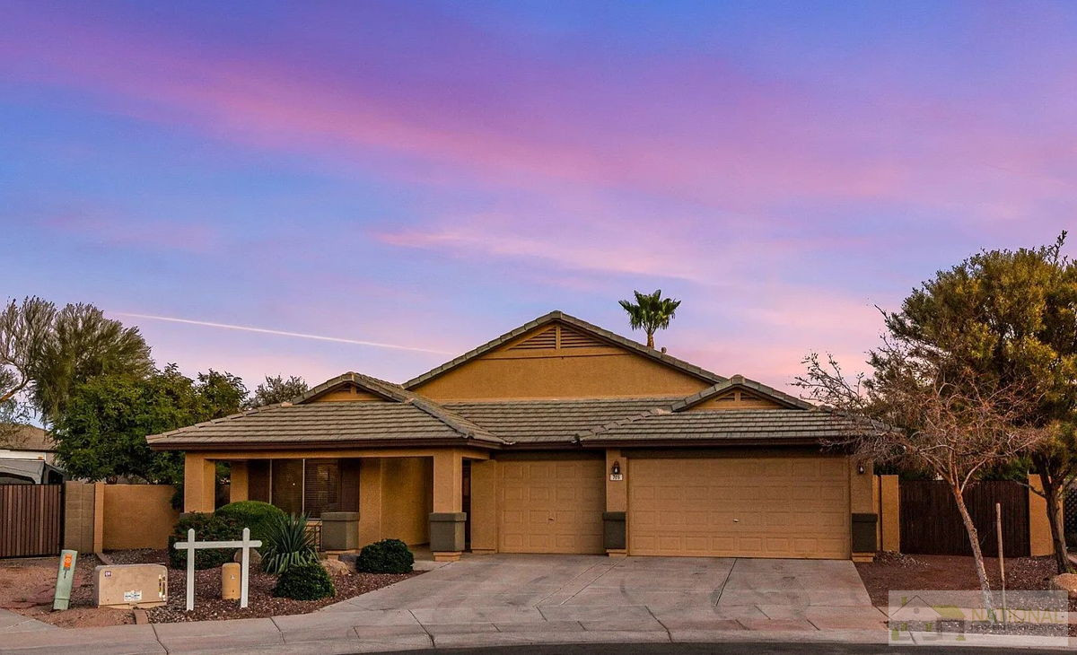 705 N 167th Dr Goodyear, AZ 85338