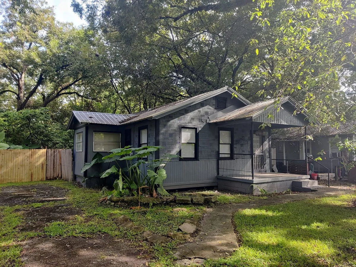 💥 Hot Investment Opportunity: 5 Property Package on Leaming Ave with Seller Financing! 🏡💸